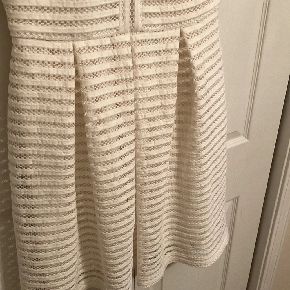 Madison Leigh White Dress - Picture 4 of 7